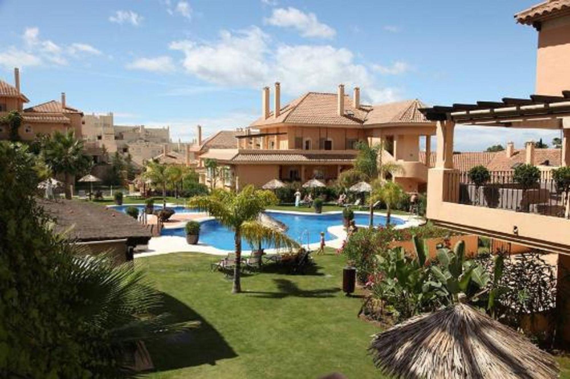 Aloha Hill Club Lluxury 5 Star Golf Near Puerto Banus And